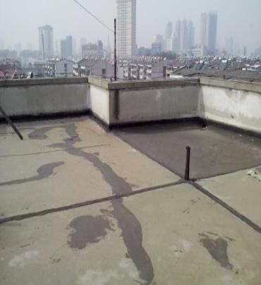正镶白旗漏水维修 楼顶漏水是什么原因，楼顶漏水维修方法是什么?